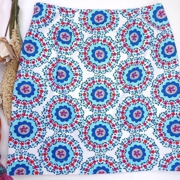 New Talbots Sz 4 Blue White Red Pixie Floral Skirt Size 4 - Picture 5 of 7